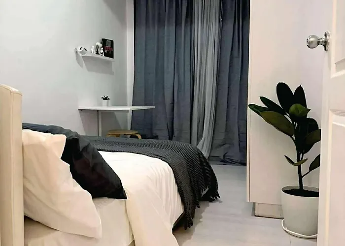 2 Bedroom Azure South Paranaque High Floor Pool View Apartamento *