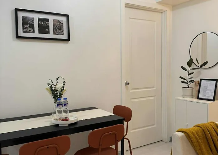 Apartamento 2 Bedroom Azure South Paranaque High Floor Pool View Manila