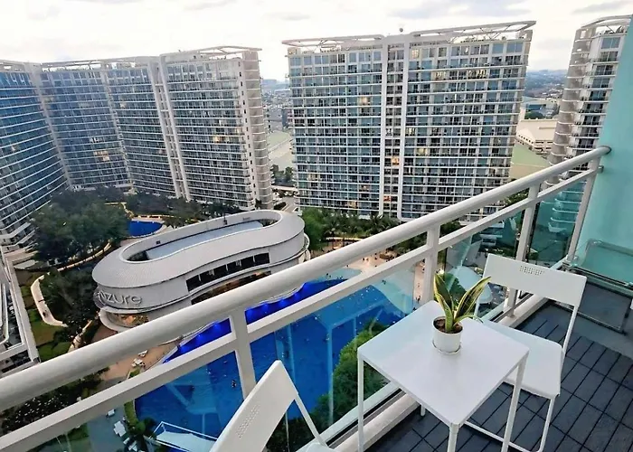 Apartamento 2 Bedroom Azure South Paranaque High Floor Pool View